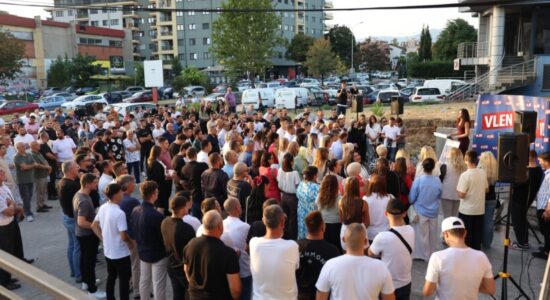 VLEN: Buteli zgjohet, më 19 tetor shqiptarët vendosin përfaqësimin që meritojnë!