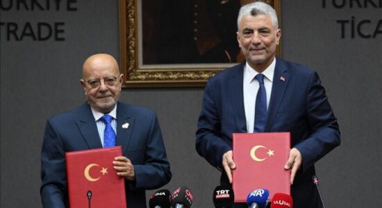 Turqia dhe Siria nënshkruajnë marrëveshje tregtare