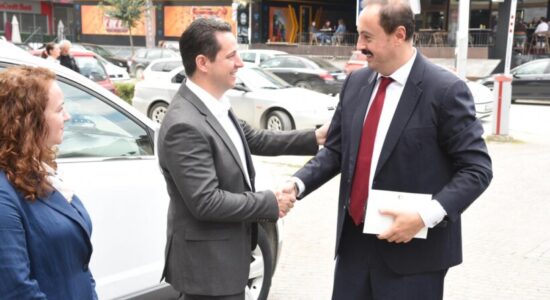 Limani takon Ulusoy: Nder dhe kënaqësi të pres ambasadorin e një shteti vëlla si Turqia
