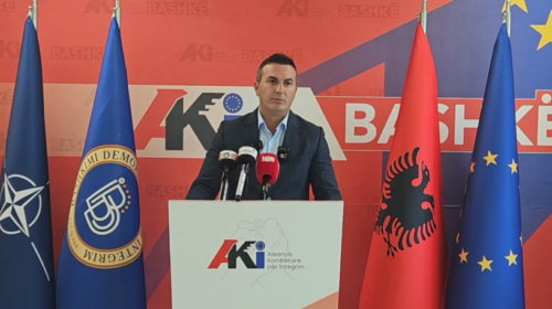 (VIDEO) Ademi: Mickoski dëshiron që ai të pyetet dhe të vendosë për shqiptarët