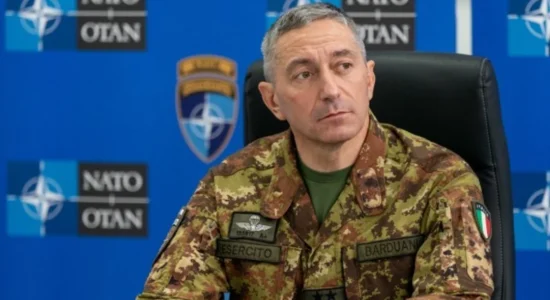 Komandanti i KFOR-it: Beogradi i di vijat e kuqe në Kosovë