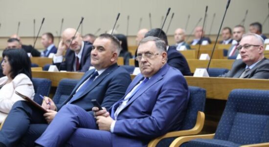 Republika Sërpska zgjedh një qeveri jokushtetuese