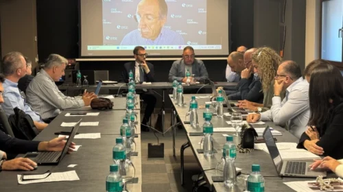 Takim në kuadër të Shkollës ballkanike të energjisë – ekspertë debatuan për masat që duhen ndërmarrë si parandalim nga “bllek aut”