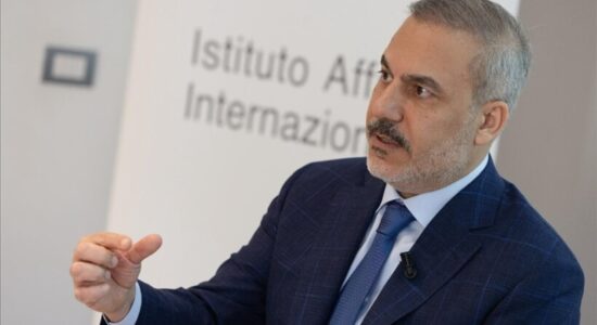 Fidan: ​​Njohja e realitetit në Gaza dhe ekspozimi i krimeve të Izraelit, “hapat e parë drejt një bote më të drejtë”