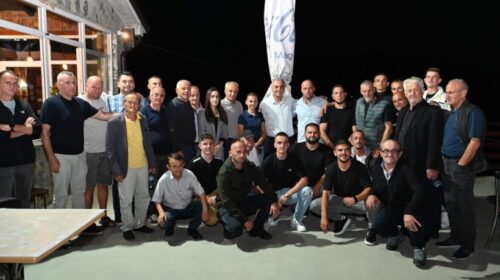 Bajram Rexhepi u takua me banorët e Gajres