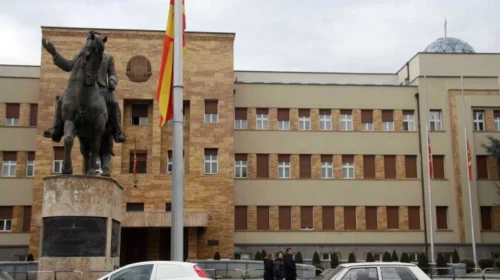 (VIDEO) Afera e përgjimeve – Komisioni mblidhet nesër, deputetët me certifikatë vizitë agjencisë