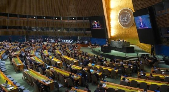 Asambleja e Përgjithshme e OKB-së miraton rezolutën që mbështet Deklaratën e New Yorkut për zgjidhjen me dy shtete