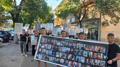 Sot mbahet marshi i 24-të për tragjedinë e Koçanit