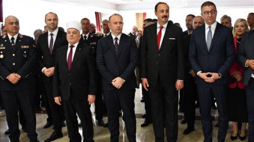 (VIDEO) Shkup, pritje me rastin e Ditës së Fitores dhe Ditës së Forcave të Armatosura Turke