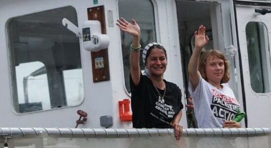 Izraeli planifikon “të fusë Greta Thunberg në qeli të terroristëve” pas nisjes së flotiljes për Gazën