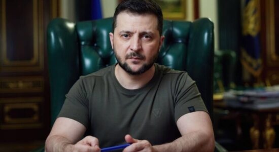 Zelensky: Rusia lëshoi 500 dronë në sulmin e fundit dhe vrau katër persona
