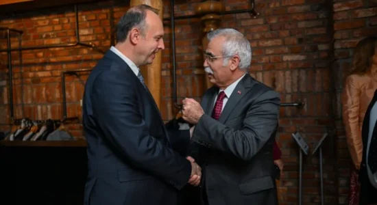 Gashi takoi kryetarin e Gjykatës Kushtetuese të Turqisë, Kadir Ozkaya