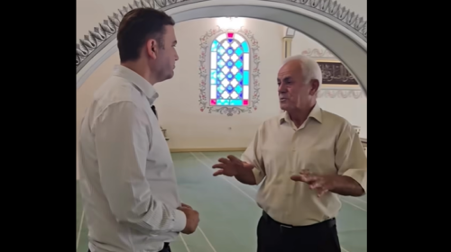 Bujar Osmani në vizitë në xhami dhe kishë në Çair: Do formohet sektor i veçantë për mirëmbajtjen e objekteve fetare
