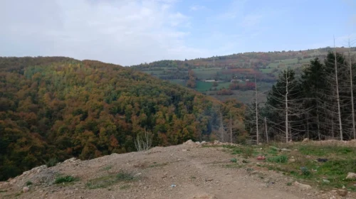 Dyshime për varrezë masive, të mërkurën nisin inspektimet afër Novi Pazarit