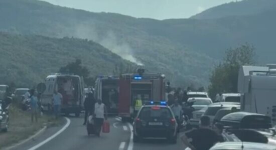 Aksident i rëndë trafiku në rrugën Mavrovë – Gostivar, pesë të lënduar
