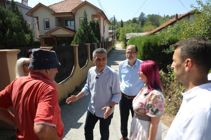Izet Mexhiti në lagjen Teneqe Mahallë: Politika e vërtetë bëhet në terren, me njerëzit