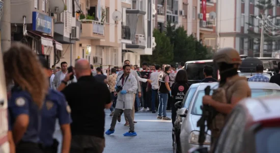 Sulm me armë ndaj një stacioni policor në Izmir të Turqisë, humbin jetën dy policë