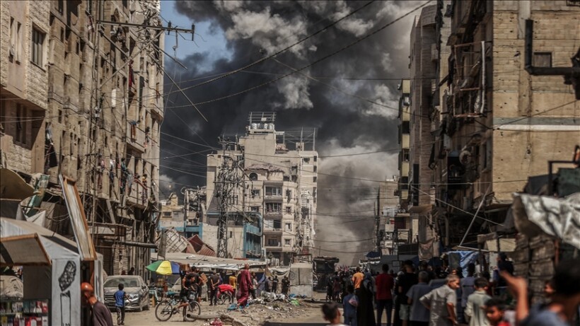 Sulmi ajror izraelit godet një ndërtesë në Gaza