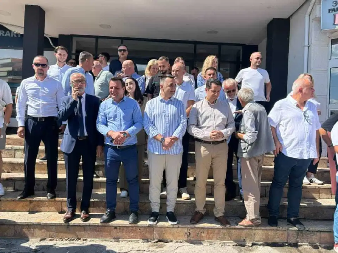 Koalicioni i Aleancës Kombëtare për Integrim ka paraqitur kandidaturat për Gostivarin