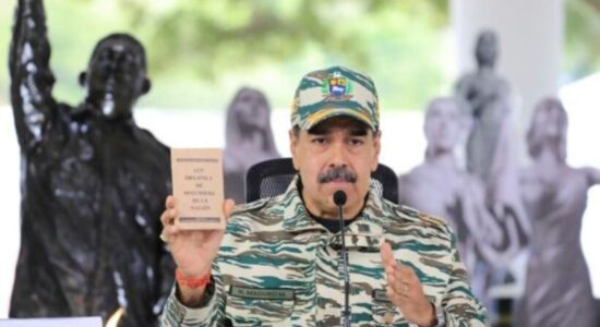 Maduro kërcënon SHBA-në: Do sulmojmë nëse përballemi me agresion ushtarak
