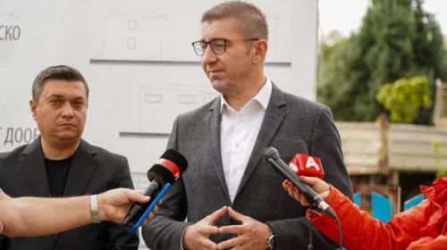 Mickoski: Familja me shumë fëmijë duhet të jetë prioritet