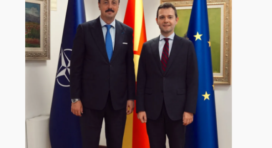 Mucunski takon ambasadorin turk në Shkup, rifairmojnë marrëdhëniet midis vendeve