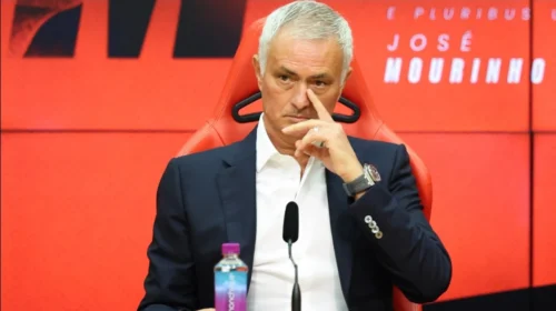 Jose Mourinho ka futur një klauzolë të pazakontë në kontratën me Benficën