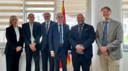 Delegacion i Komisionit të Venecias në bisedime në Gjykatën Kushtetuese