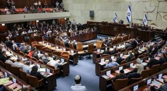 Parlamenti izraelit miraton 9 miliardë dollarë shtesë për të financuar shpenzimet e luftës