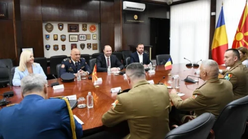 Delegacioni ushtarak rumun u njoftua me transformimin e Armatës së RMV-së dhe kapacitetet e “Krivollakut”