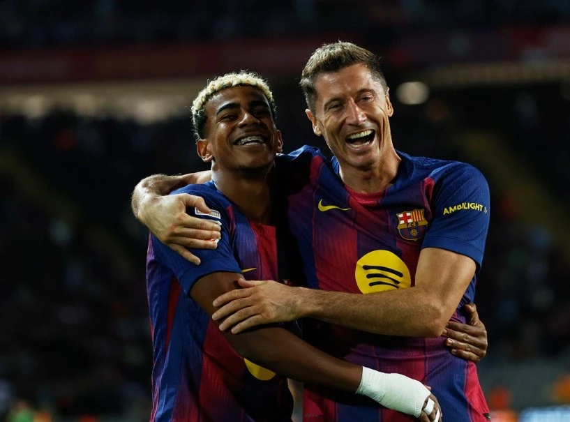 Barcelona fiton dhe bëhet lidere në La Liga