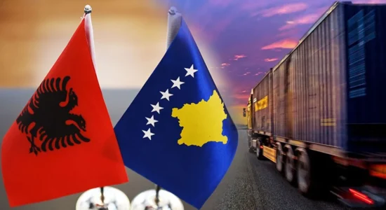 Dyfishohet eksportet e Shqipërisë në Kosovë