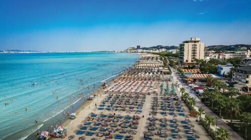 9 milionë turistë për 8 muaj vizituan Shqipërinë