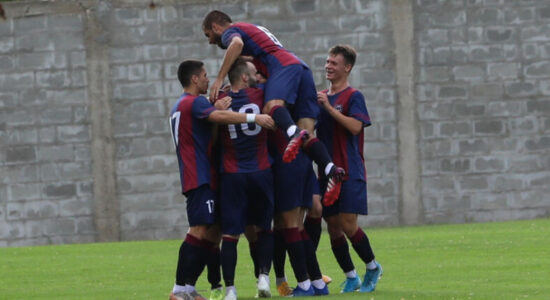 Sileksi fiton sërish, Shkupi thellohet në krizë