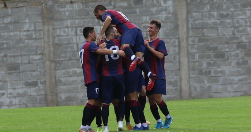Sileksi fiton sërish, Shkupi thellohet në krizë