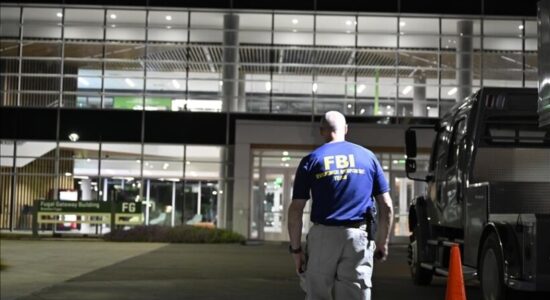FBI: Autoritetet gjetën armën që besohet se është përdorur në vrasjen e Charlie Kirkut