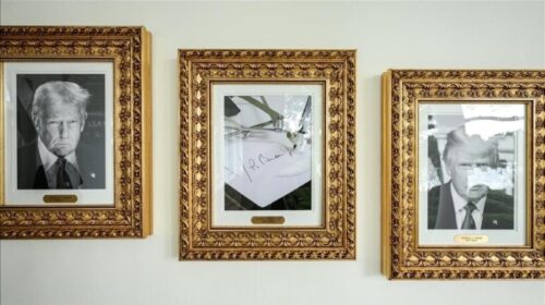 Trump vendos foton e “stilolapsit automatik” në vend të Bidenit