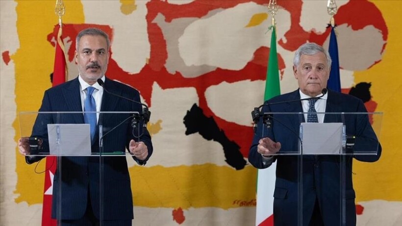 Ministri i jashtëm turk dhe ai italian diskutojnë forcimin e marrëdhënieve dypalëshe