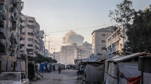 Izraeli bombardon një ndërtesë banimi në qytetin e Gazës
