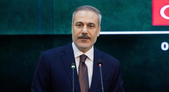 Kryediplomati turk Fidan diskuton me zv.presidentin palestinez mbi njohjen e Shtetit të Palestinës