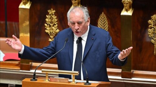 Franca pa qeveri/ Kryeministri nuk arrin të kalojë votëbesimin në Parlament
