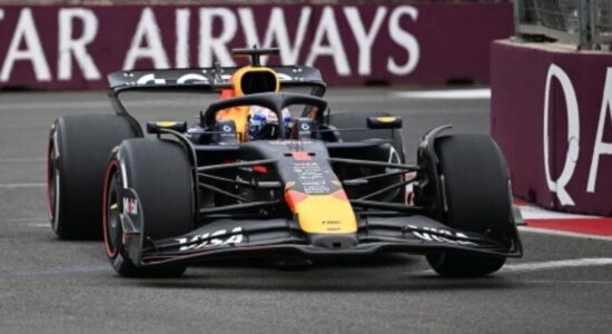 Verstappen kthehet monstruoz në Azerbajxhan, fitore që frikëson rivalët për titullin