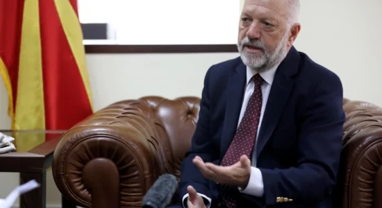 Ish-drejtori i ASK-së, Viktor Dimovski, pretendon se Mickoski nuk është monitoruar dhe përgjuar gjatë kohës së tij