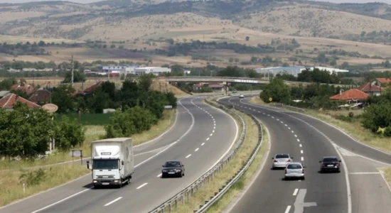 LAMM: Normalizohet trafiku në rrugën Shkup – Kumanovë