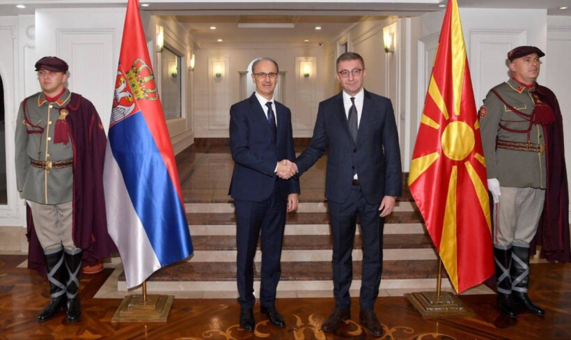 Mickoski – Macut: Përmirësimi i marrëdhënieve dypalëshe dhe bashkëpunimit ekonomik, gazi dhe lidhja e korridorit