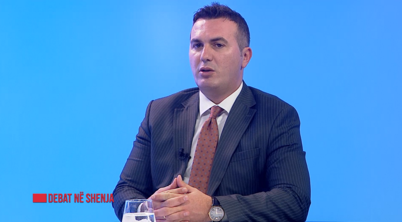 Arbër Ademi: Këta që u futën në qeveri si Rrahman Morina e lëshuan bajrakun