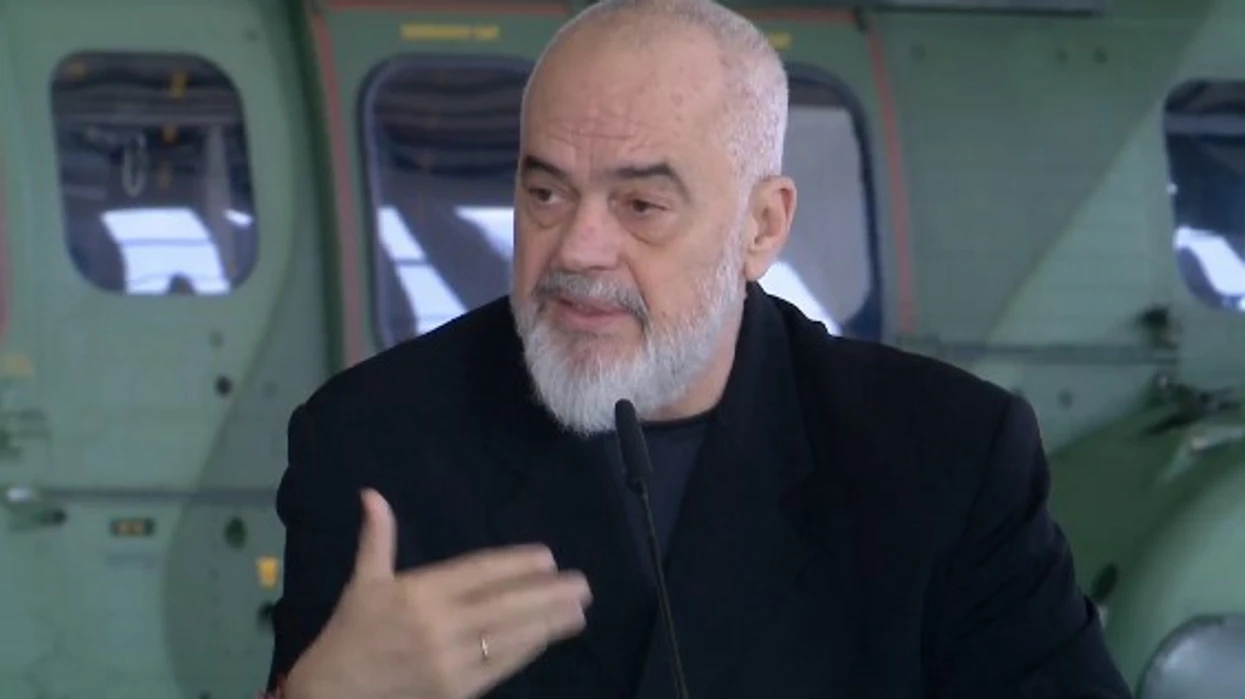 “Së shpejti hap dyert Akademia e Forcave Ajrore në Vlorë”, Rama njofton edhe flotën e dronëve: Kemi nisur porositë