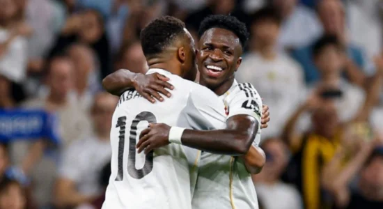 Magjia e Vinicius dhe goli i Mbappé, Reali fiton ndaj Villarrealit
