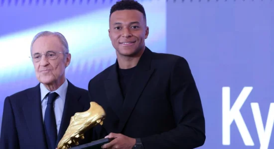 Kylian Mbappe fiton “Këpucën e Artë” pas një sezoni spektakolar