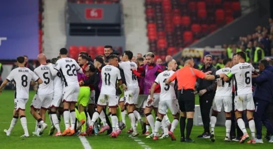 Notat e lojtarëve, Serbi 0-1 Shqipëri: Kuqezinjtë “pushtojnë” Leskovacin